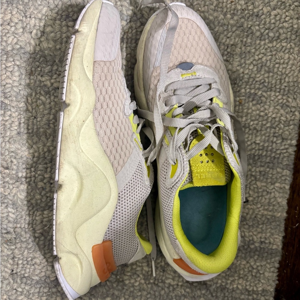 Sorel Gray and Yellow Sneakers size 10 women’s
